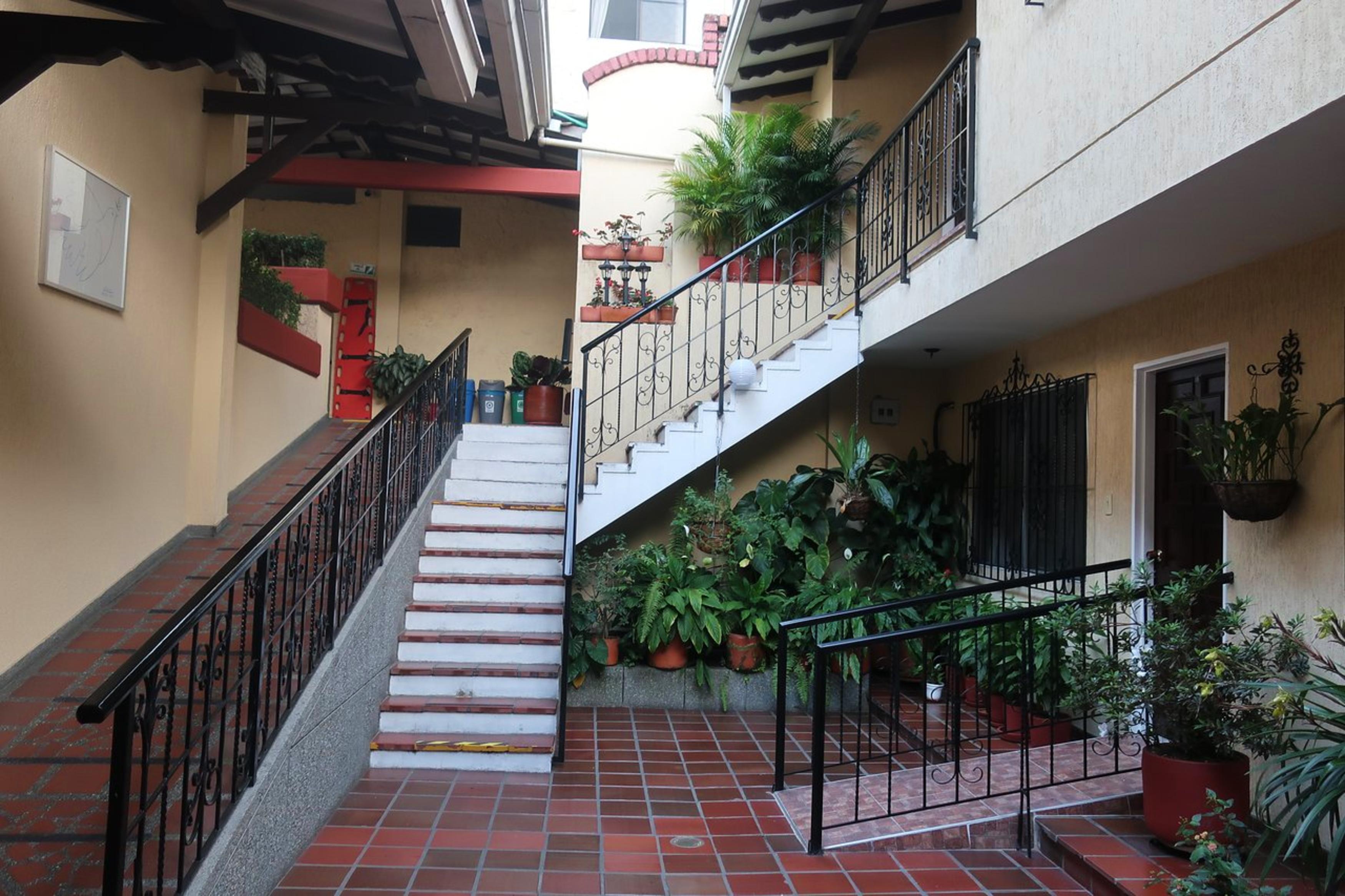 Hotel Stein Colonial カリ エクステリア 写真