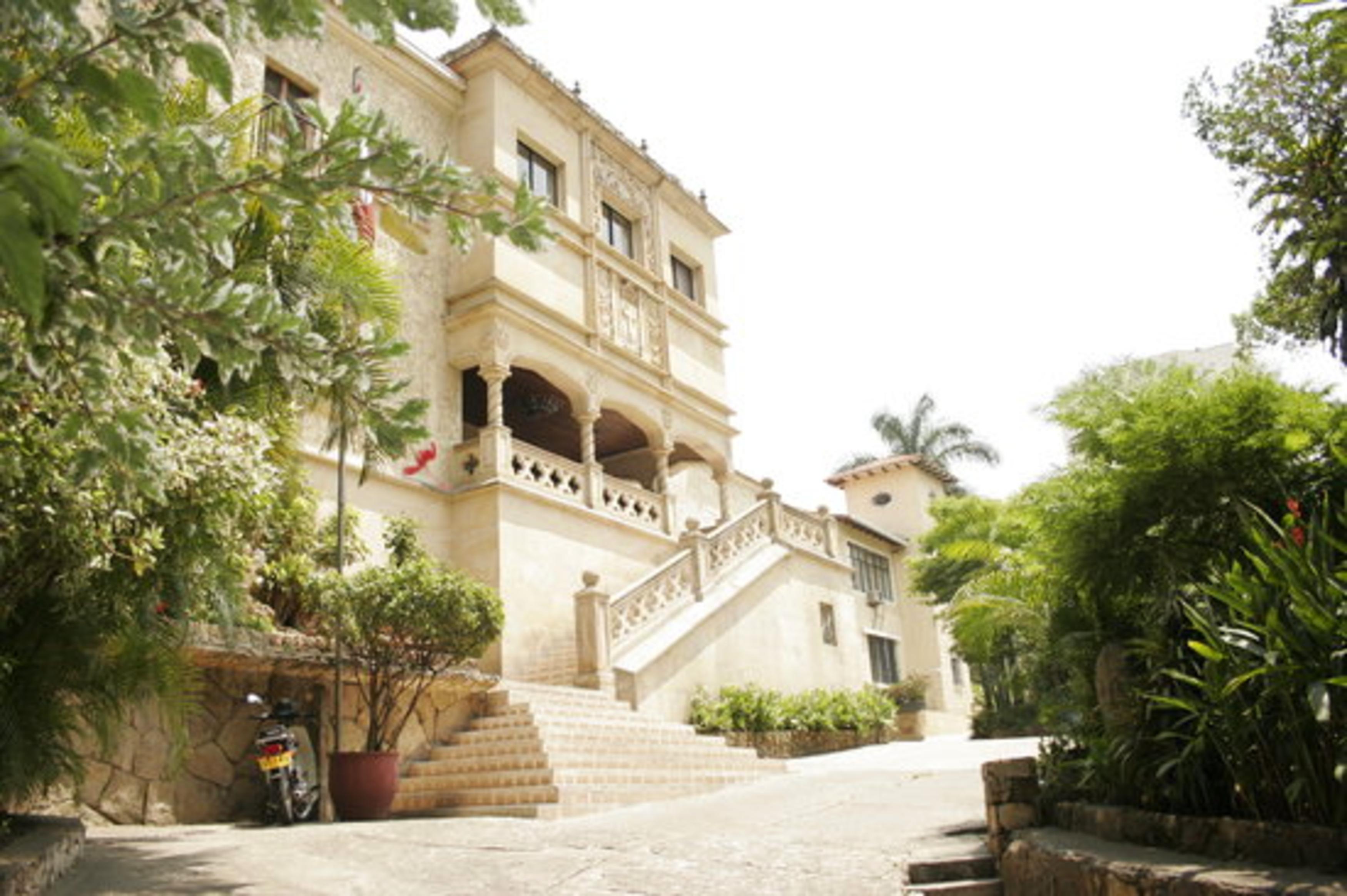 Hotel Stein Colonial カリ エクステリア 写真